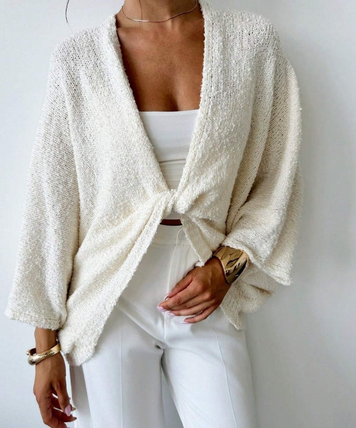 Pull Femme à Col V Profond – Coupe Ample & Style Épuré