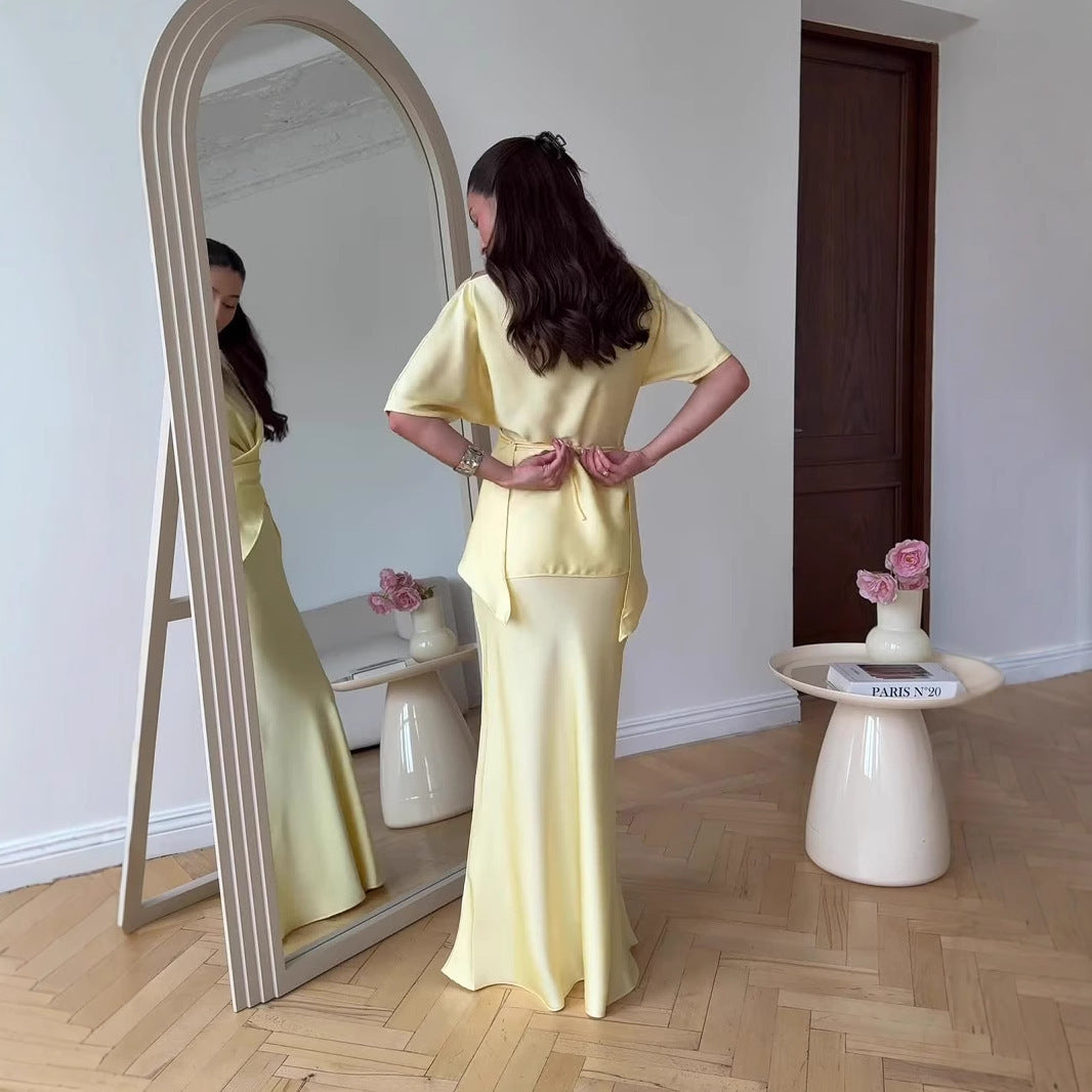 Ensemble Haut Noué à Manches Courtes et Robe Mi-longue