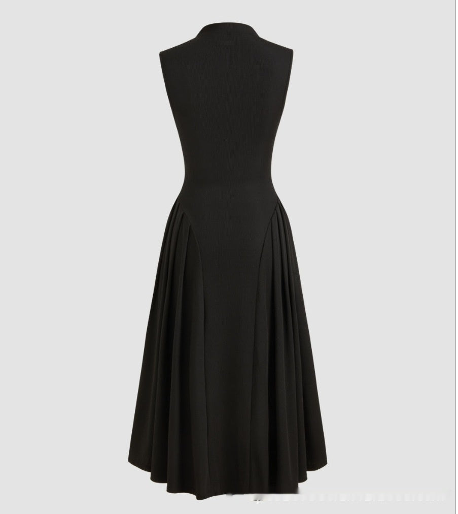 Robe Sans Manches à Volants – Col Montant Uni