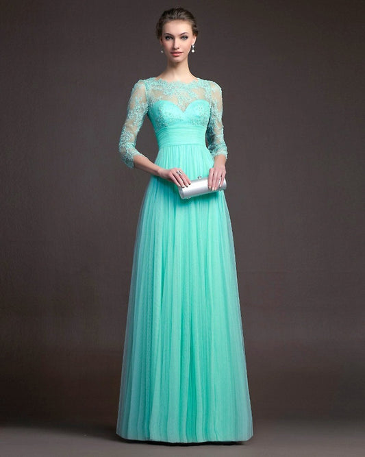 Robe Longue Transparente en Dentelle – Élégance & Séduction