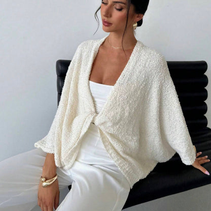 Pull Femme à Col V Profond – Coupe Ample & Style Épuré